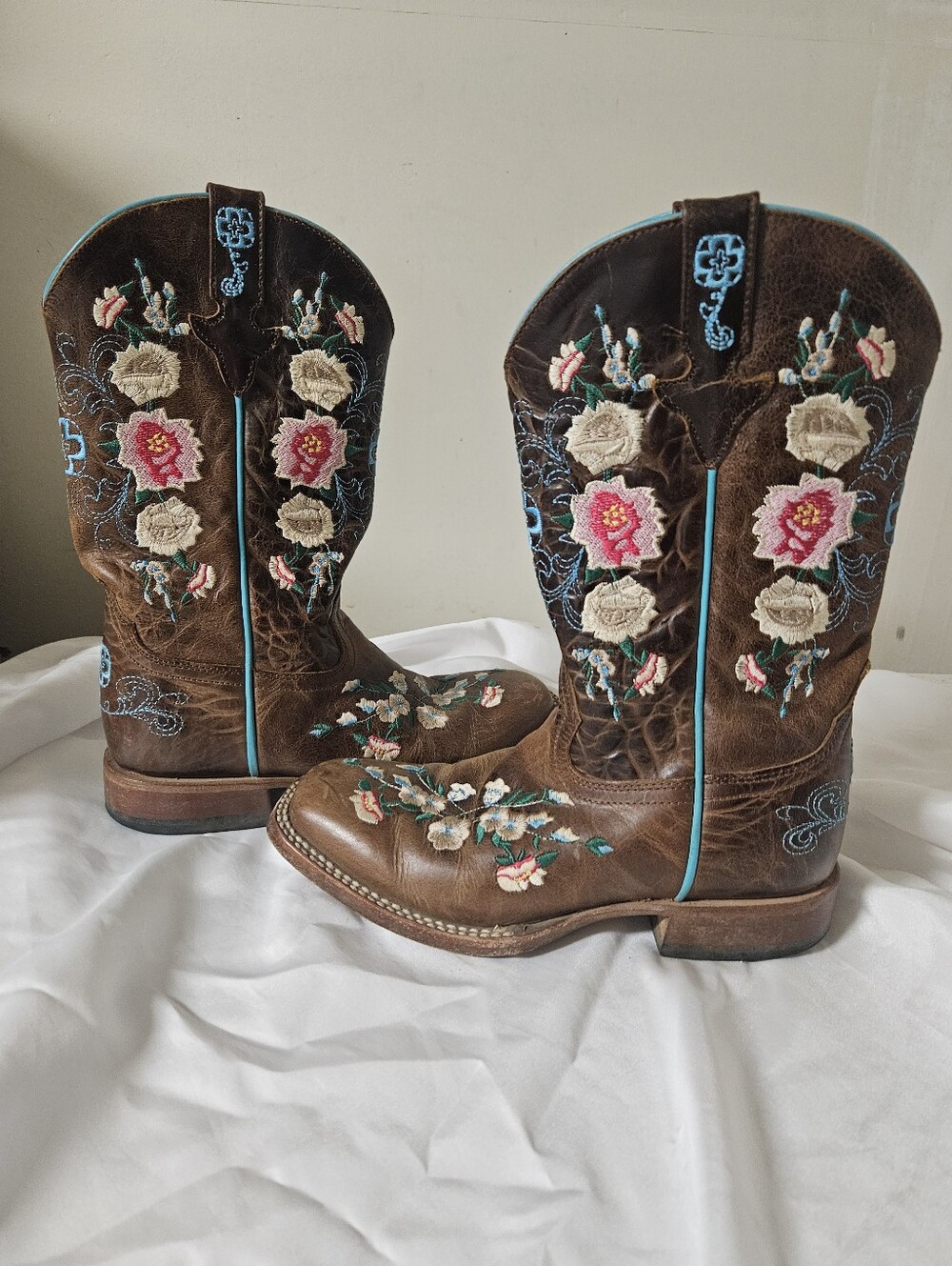 Macie Bean Boots  Floral Embroidered Leather Western Cowgirl Youth Size 5